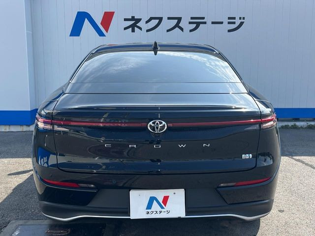 安心の最長10年・走行無制限保証(有償)をご用意。保証内容も充実はもちろん、無料点検&オイル交換や、年中無休の全国・24時間ロードサービスも付帯されておりますのでご安心下さい。