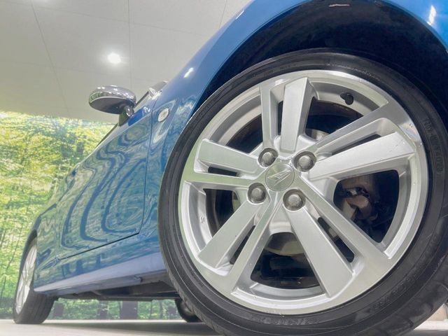 �y����16�C���`�A���~�z�C�[���z�O�ςɃ}�b�`���������A���~�z�C�[���𑕒����Ă���܂��B�e��ЊO�A���~�z�C�[����A�X�^�b�h���X�^�C�����戵�����Ă���܂��B���񂲑��k����������