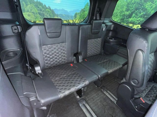 3��ڃV�[�g�͂�������ԗǍD����l�ł��������ƍ����Ē����܂��̂ŁA��l���ł̂��o���������N���N�ł��􂲉Ƒ��ŁA�C�̒m�ꂽ���ԂŁA�h���C�u�ɍs���̂��y���݂ł��ˁ�