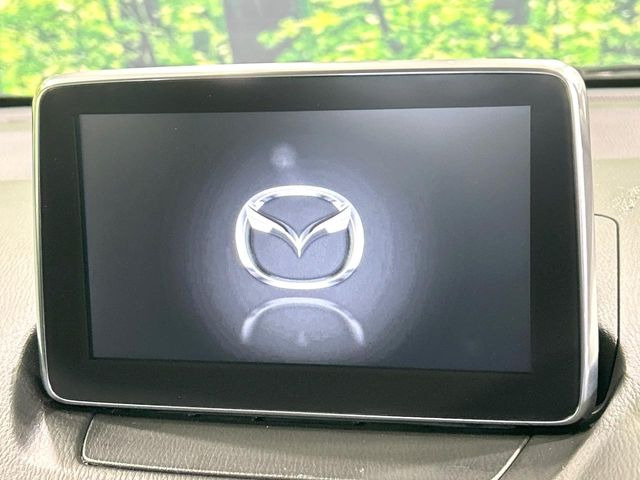 �y�}�c�_�R�l�N�g�i�r�z�ԓ��̕��͋C�Ƀ}�b�`������̌^�^�C�v�̃i�r�B�e����q�ݒ��Bluetooth�Đ����A�l�X�ȋ@�\���y���߂܂��B�����I�ȃ_�C�������삪�\�ŁA�g��������ǍD�ł��B