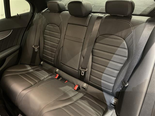 CクラスC200 4マチック アバンギャルド AMGライン 4WD