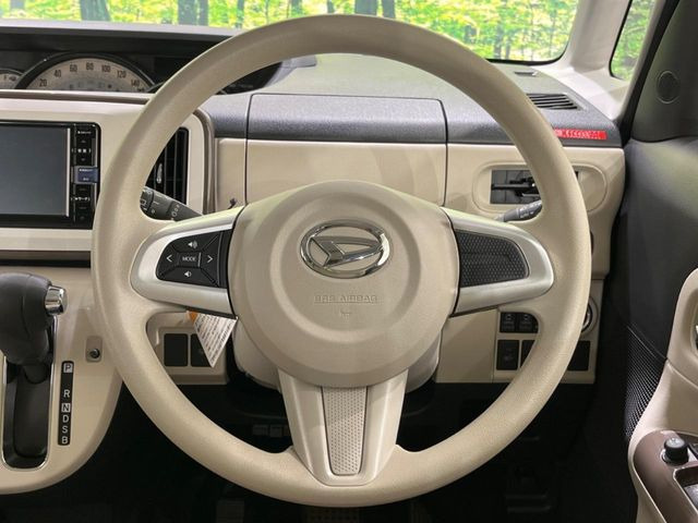 ステアリングも使用感が少なく、きれいな状態となっております♪