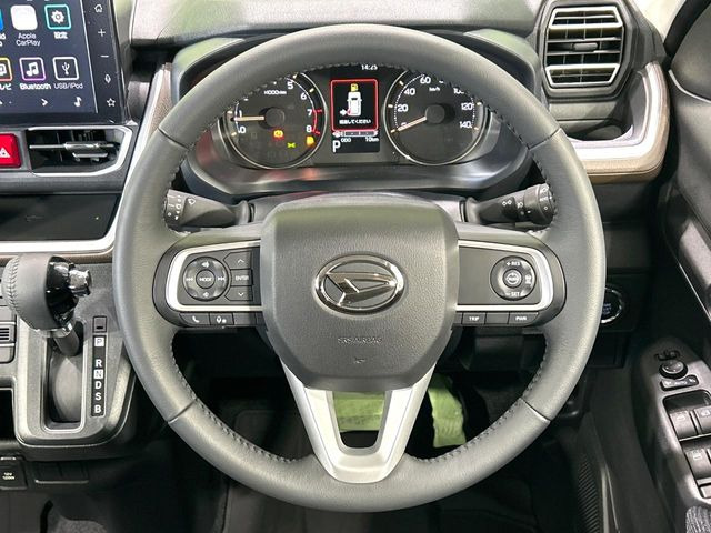 �y�����v�����X�e�A�����O�z�㎿�Ȋv���g�p���邱�ƂŁA��ɂ����������݂ƂĂ��^�]���₷���n���h���ł���