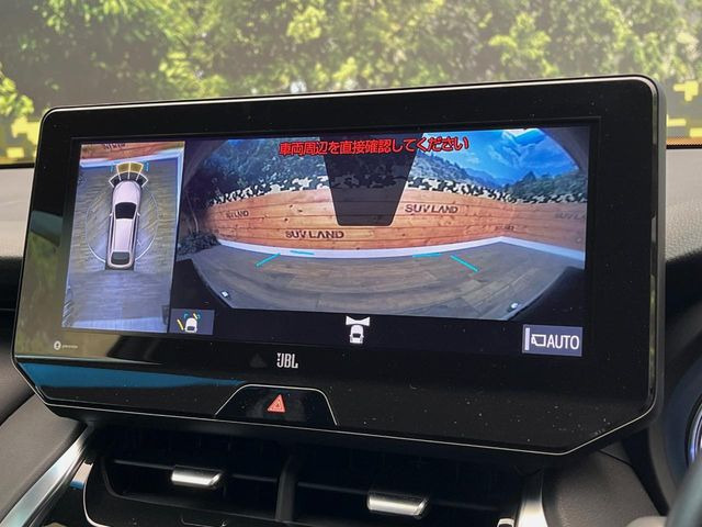 �y�p�m���~�b�N�r���[���j�^�[�z��p�̃J�����ɂ��A�ォ�猩���낵���悤�Ȏ��_��360�x�N���}�̎��͂��m�F���邱�Ƃ��ł��܂������p�������m�F���₷���A�����ꏊ�ł̐؂�Ԃ��⒓�Ԃ��X���[�Y�ɍs���܂��B