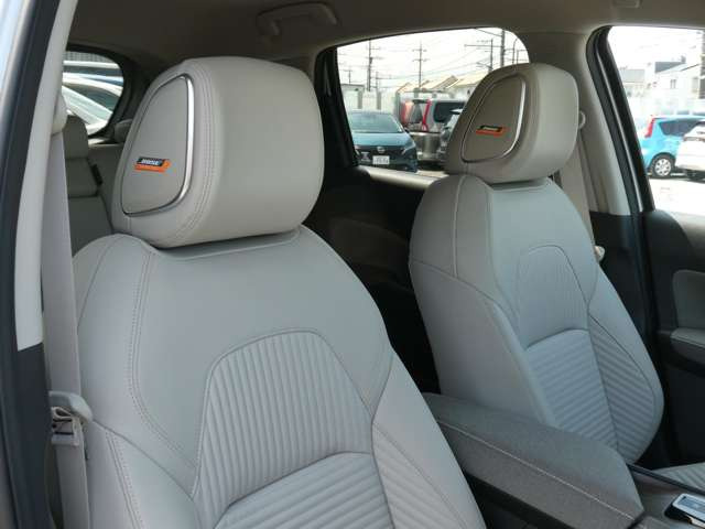 ノートオーラ1.2 G レザーエディション