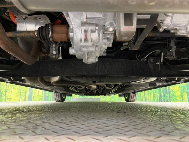 下回りがきれいなうちに、防錆加工の施工がオススメ。降雪地域はもちろん、沿岸部にお住いの方や、趣味でマリン・ウィンタースポーツをされる方にご好評いただいております。