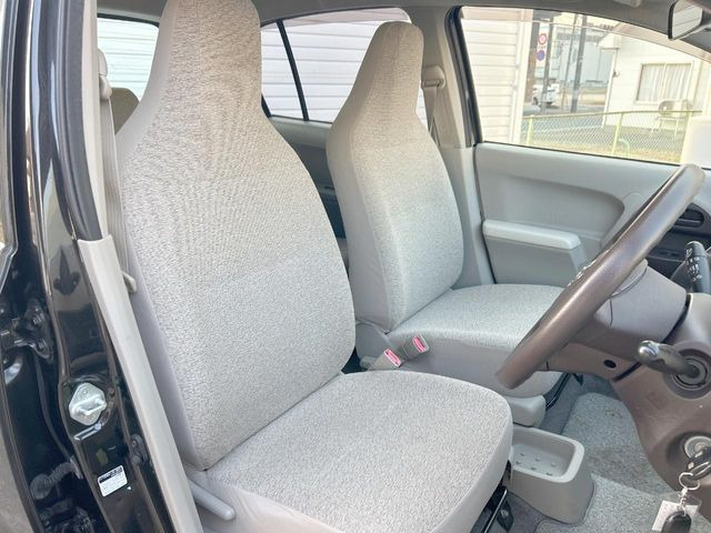 �^�]�ȃV�[�g���͎g�p�������Ȃ��A�ǍD�ȏ�ԂƂȂ��Ă��܂��B���J�Ɏg���Ă������Ƃ��悭�킩��܂��ˁB