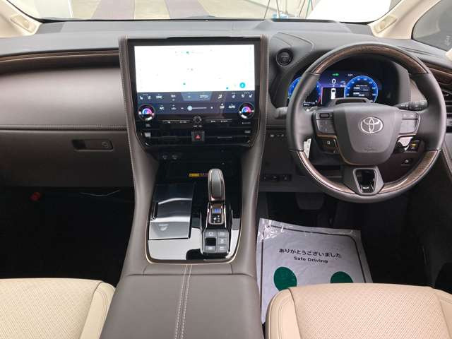 アルファードハイブリッド 2.5 エグゼクティブ ラウンジ E-Four 4WD