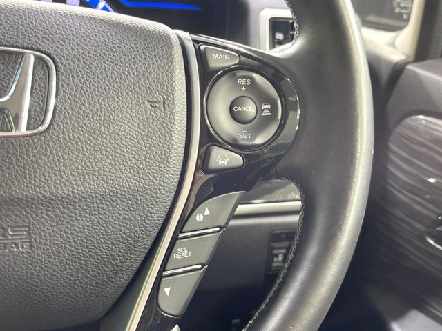 �y�A�_�v�e�B�u�N���[�Y�R���g���[���z�������H�ł̒��������s���y��!!�����ő��x��ۂN���[�Y�R���g���[�����A�Փˌy���V�X�e���ƘA�g���A�O���̎ԗ������m���ĎԊԂ�ۂ悤�ɑ��x���߂��Ă���܂�!!