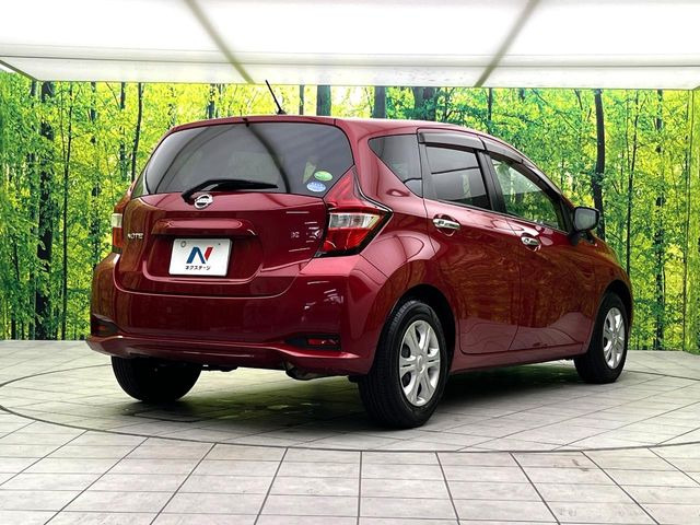 ☆全国のネクステージからお取り寄せが可能※!遠方の店舗に展示してあるクルマが気になる場合も、最寄りの店舗でご覧いただくことが可能です!是非私たちに要望をお聞かせください!※別途費用