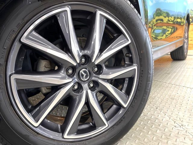 �y����19�C���`�A���~�z�C�[���z�O�ςɃ}�b�`���������A���~�z�C�[���𑕒����Ă���܂��B�e��ЊO�A���~�z�C�[����A�X�^�b�h���X�^�C�����戵�����Ă���܂��B���񂲑��k����������