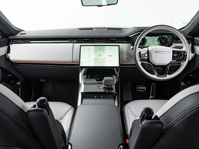 レンジローバースポーツダイナミック SE 3.0L D300 ディーゼル 4WD