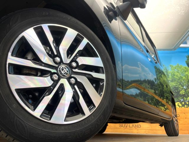 �y����14�C���`�A���~�z�C�[���z�O�ςɃ}�b�`���������A���~�z�C�[���𑕒����Ă���܂��B�e��ЊO�A���~�z�C�[����A�X�^�b�h���X�^�C�����戵�����Ă���܂��B���񂲑��k����������