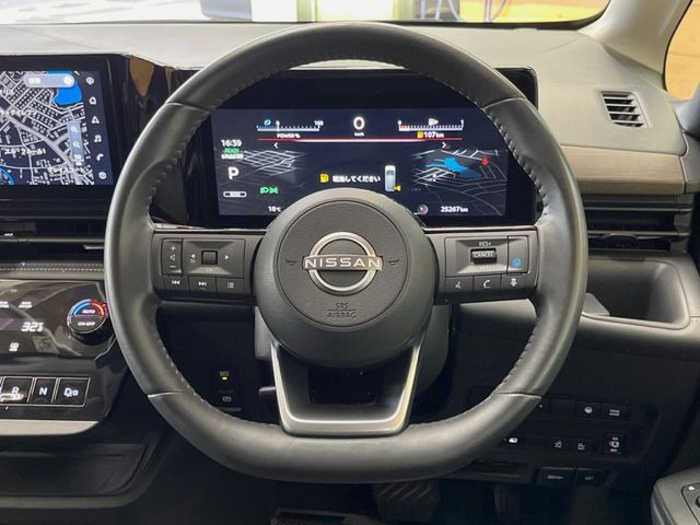 �y�����v�����X�e�A�����O�z�㎿�Ȋv���g�p���邱�ƂŁA��ɂ����������݂ƂĂ��^�]���₷���n���h���ł���