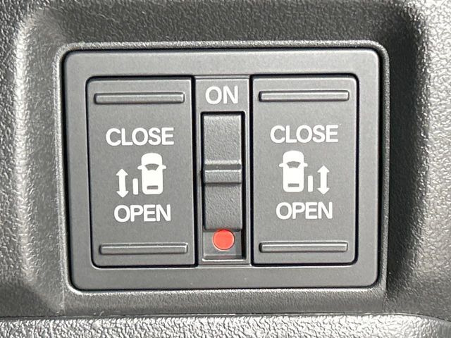 �y�����p���[�X���C�h�h�A�z�X�}�[�g�L�[��^�]�Ȃ̃X�C�b�`�Ō�ȗ����X���C�h�h�A�̊J���\���d��������͂����ăh�A���J����K�v�������A�����Ȃ��q�l�ł��ȒP�ɊJ���߂ł����K�ł���