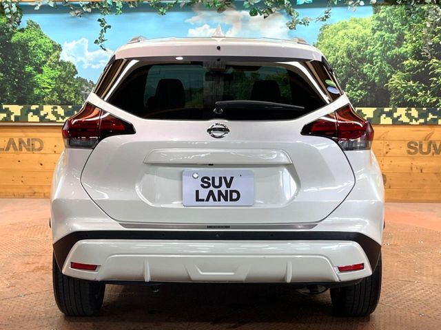 安心の最長10年・走行無制限保証(有償)をご用意。保証内容も充実はもちろん、無料点検&オイル交換や、年中無休の全国・24時間ロードサービスも付帯されておりますのでご安心下さい。