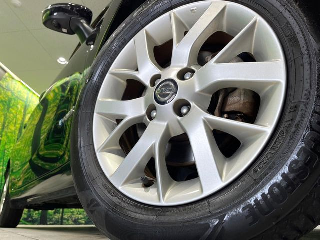 �y����15�C���`�A���~�z�C�[���z�O�ςɃ}�b�`���������A���~�z�C�[���𑕒����Ă���܂��B�e��ЊO�A���~�z�C�[����A�X�^�b�h���X�^�C�����戵�����Ă���܂��B���񂲑��k����������