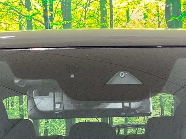 �y�X�}�[�g�V�e�B�u���[�L�T�|�[�g�z�ᑬ���s���ɑO���̎ԗ�����F�����A�Փ˂������Ȏ��͌x��ƃu���[�L�ŏՓˉ���Ɣ�Q�y�����A�V�X�g�B�����S�Ƀh���C�u�����y���݂��������܂��B