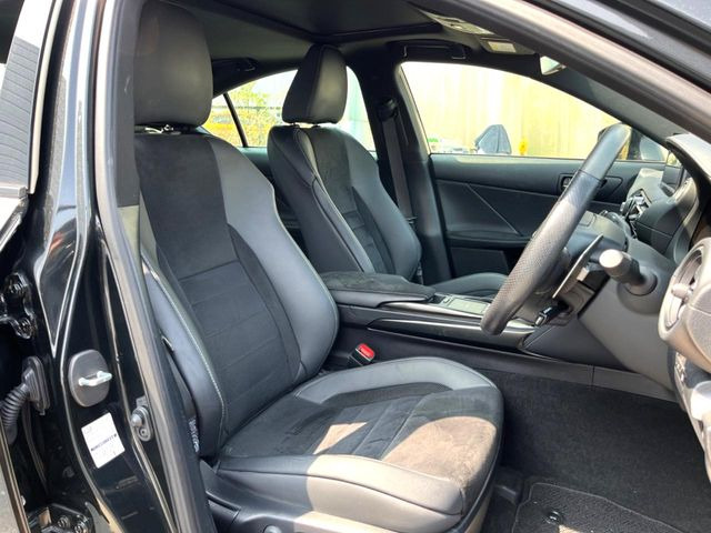 �y�n�[�t���U�[�V�[�g�z�������ƍ���S�n�𗼗������l�C�̃V�[�g���w�ʁE���ʂ̓X�G�[�h���ƂȂ��Ă���A���G��⊊��ɂ����ɗD��Ă��܂��B�C���╞���ɍ��E���ꂸ���K�ɂ���肢�������܂��B