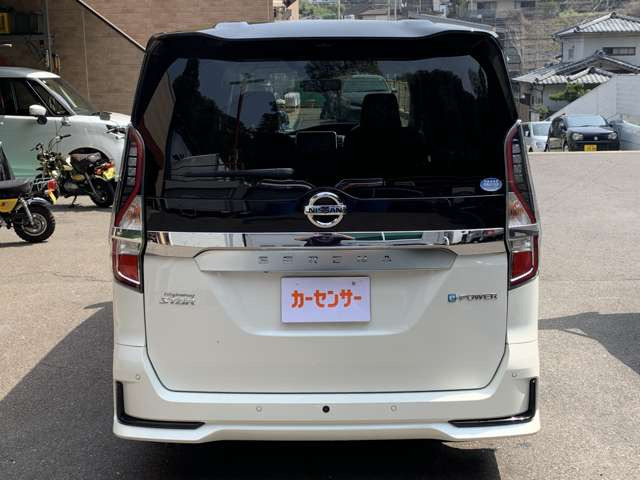 セレナ1.2 e-POWER ハイウェイスターV