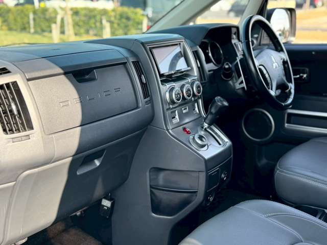 �X�ł͂��_�񒸂��܂������q�l�Ƀh���C�u���R�[�_�[��K���X�R�[�e�B���O�{�H�ȂǁA���l�i��}���Ă��񋟂����Ē����Ă���܂��B�ڍׂ̓X�^�b�t�܂ł��C�y�ɂ��₢���킹���������܂��B