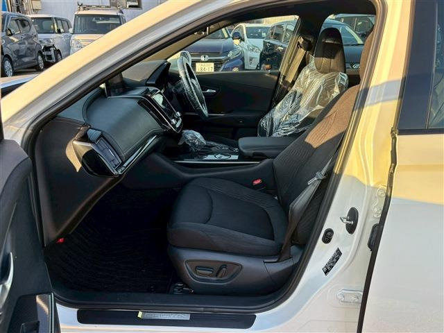 クラウンハイブリッド 2.5 RS