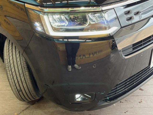 �yLED�w�b�h���C�g�z���V����ԑ��s�����ǍD�Ȏ��E���m�ۂ����S���ĉ^�]�ł��鍂�P�xLED�w�b�h���C�g�𑕔�!�_�����x�������A����d�͂��}�����Ă��܂��B