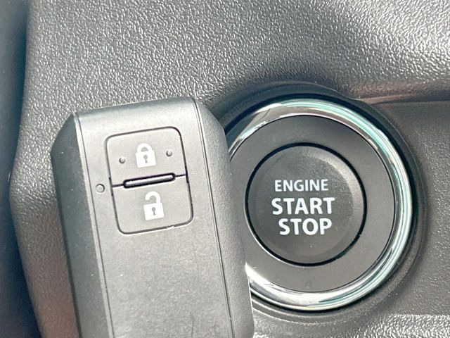 �y�X�}�[�g�L�[�z�J�o����|�P�b�g�ɓ��ꂽ�܂܂ł��h�A�̎{���E�������\�ȃX�}�[�g�L�[�𑕔��B�G���W���̃I���E�I�t�����J�M�����o���K�v����������Ƃ��Ă��֗��ł���