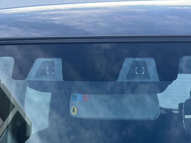 �y�X�Y�L �Z�[�t�e�B�T�|�[�g�z���s���ɑO���̎ԗ�����F�����A�Փ˂������Ȏ��͌x��ƃu���[�L�ŏՓˉ���Ɣ�Q�y�����A�V�X�g�B�����S�Ƀh���C�u�����y���݂��������܂��B