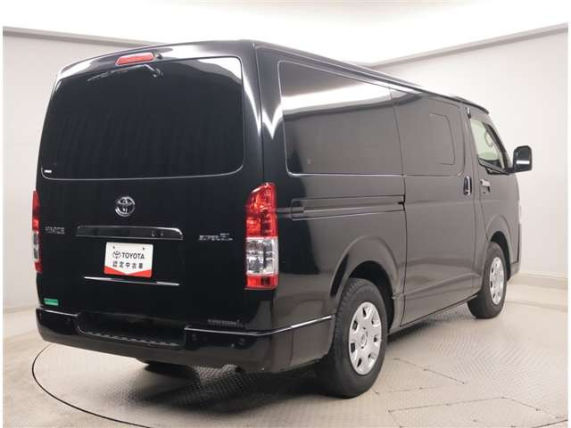 ハイエースバン