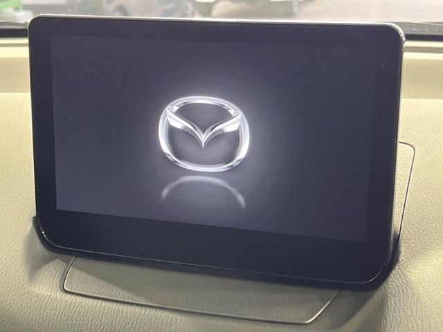 �y���[�J�[�����i�r�z�C���e���A�ɗn�����ރX�^�C���b�V���ȁu��p�݌v�v���[�J�[�i�r�𑕔��􎋔F���⑀�쐫�ȂǊ�{���\�ɂ��D��A���㎿�ȃJ�[���C�t�����y���݂��������܂��B