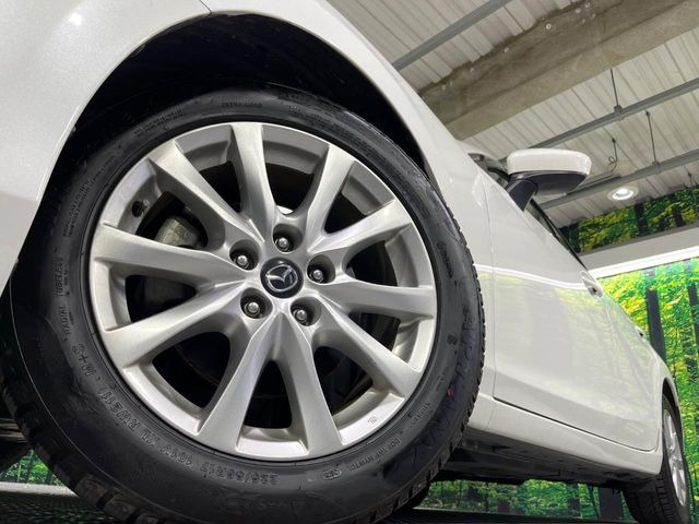 �y����17�C���`�A���~�z�C�[���z�O�ςɃ}�b�`���������A���~�z�C�[���𑕒����Ă���܂��B�e��ЊO�A���~�z�C�[����A�X�^�b�h���X�^�C�����戵�����Ă���܂��B���񂲑��k����������