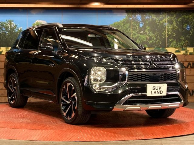 高透明度のガラス皮膜で撥水はもちろん、上質なツヤ・光沢を実現。紫外線や酸性雨から大切な愛車を保護し、色あせ・劣化を防止。「弾スプラッシュコート」、「弾プリミッサコート」からお選びいただけます。