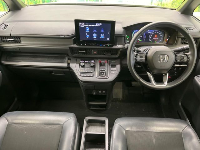 ステップワゴン2.0 e:HEV スパーダ