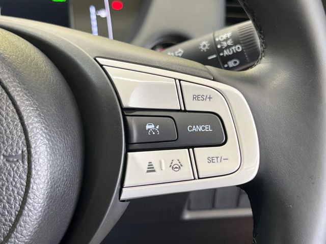 �y�A�_�v�e�B�u�N���[�Y�R���g���[���z�������H�ł̒��������s���y��!!�����ő��x��ۂN���[�Y�R���g���[�����A�Փˌy���V�X�e���ƘA�g���A�O���̎ԗ������m���ĎԊԂ�ۂ悤�ɑ��x���߂��Ă���܂�!!