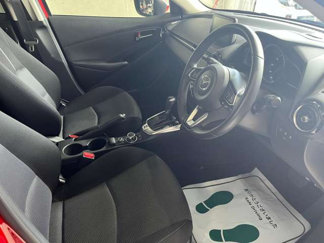 デミオ1.3 13S ツーリング