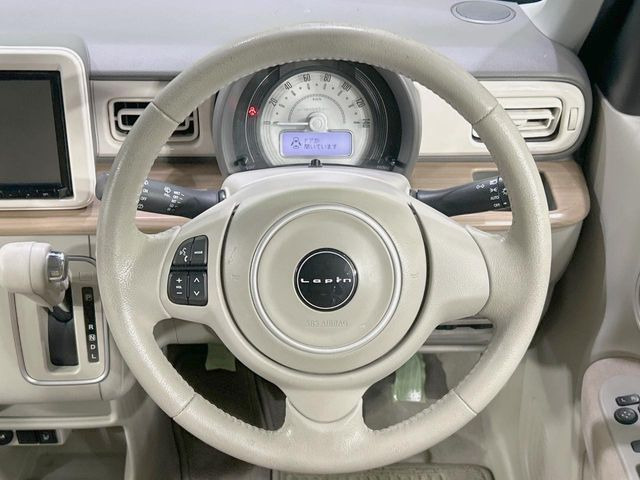 �y�����v�����X�e�A�����O�z�㎿�Ȋv���g�p���邱�ƂŁA��ɂ����������݂ƂĂ��^�]���₷���n���h���ł���