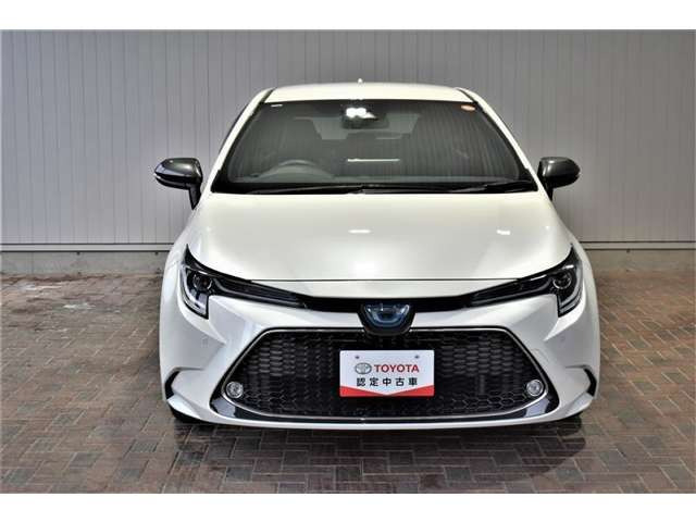 カローラツーリング1.8 ハイブリッド W×B