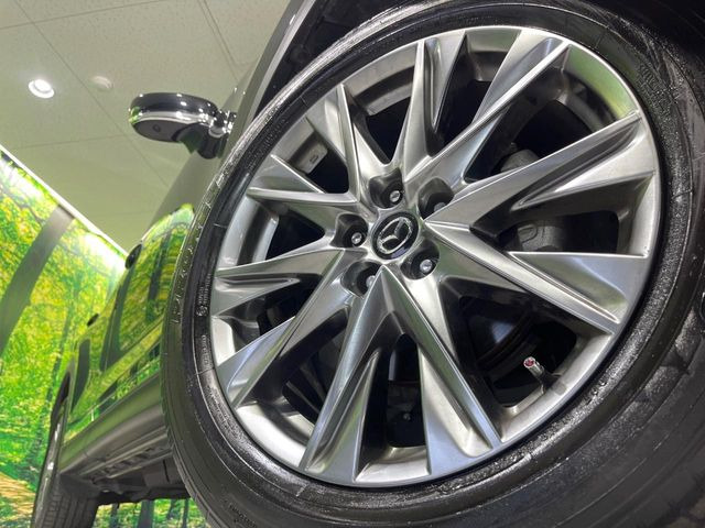 �y����19�C���`�A���~�z�C�[���z�O�ςɃ}�b�`���������A���~�z�C�[���𑕒����Ă���܂��B�e��ЊO�A���~�z�C�[����A�X�^�b�h���X�^�C�����戵�����Ă���܂��B���񂲑��k����������