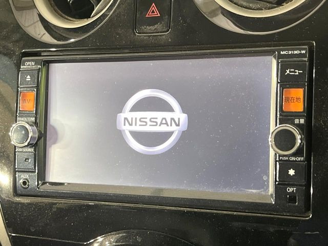 �y�����i�r�z�l�C�̏����i�r�𑕔����Ă���܂��B�i�r�̎g���₷���͂������A�I�[�f�B�I�@�\���[��!�L�����v�◷�s�͂������A�ʋ΂┃�����ȂǕ��i�̃h���C�u���y�����Ȃ�͂���