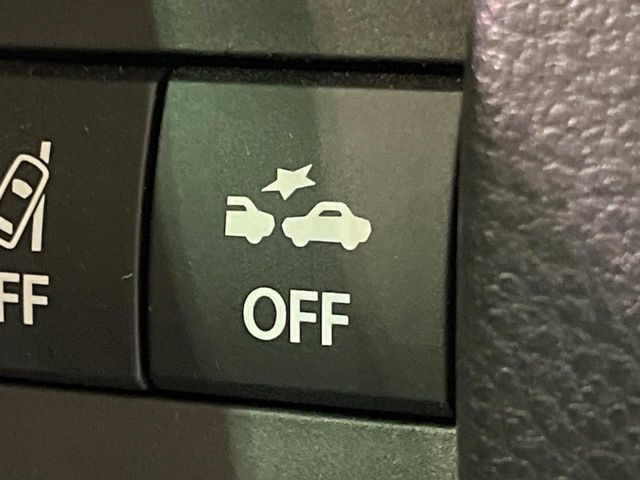 �y�X�Y�L �Z�[�t�e�B�T�|�[�g�z���s���ɑO���̎ԗ�����F�����A�Փ˂������Ȏ��͌x��ƃu���[�L�ŏՓˉ���Ɣ�Q�y�����A�V�X�g�B�����S�Ƀh���C�u�����y���݂��������܂��B