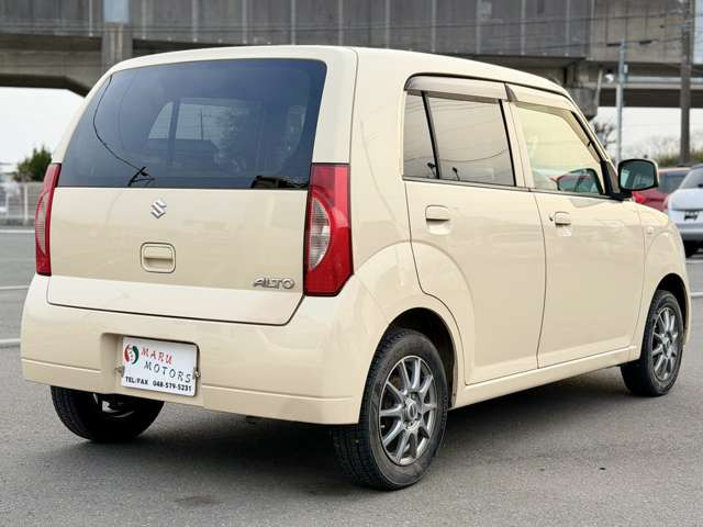 ���X�͍s�c�����R���̊��ˌ����_�̋߂��ɓX�܂��������܂��B���Ԃł��A�N�Z�X���₷���ꏊ�Ɍ�����܂��B�d�Ԃł��z���̍ۂ��Ŋ���JR���������w�܂ł��}���ɎQ��܂��B���C�y�ɂ��₢���킹������!