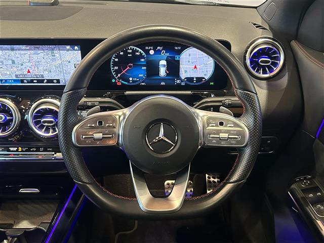 GLAクラスGLA200d 4マチック AMGライン 4WD