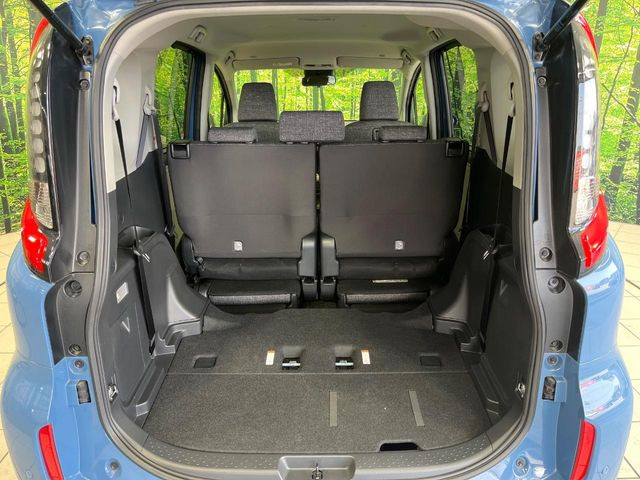 ���i�̂���������ʋ΁A���}���ɏ\���ȉ׎��X�y�[�X���m�ۂ��Ă���܂��B�Z�J���h�V�[�g��|���ƁA�傫�ȉו��̐ύڂ��\�ł���