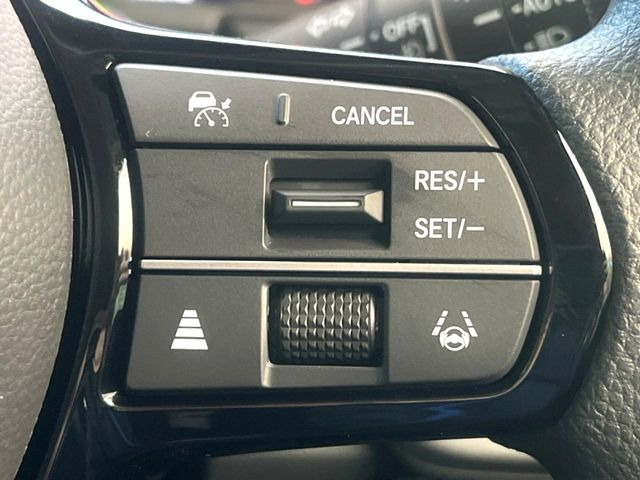 �y�A�_�v�e�B�u�N���[�Y�R���g���[���z�������H�ł̒��������s���y��!!�����ő��x��ۂN���[�Y�R���g���[�����A�Փˌy���V�X�e���ƘA�g���A�O���̎ԗ������m���ĎԊԂ�ۂ悤�ɑ��x���߂��Ă���܂�!!