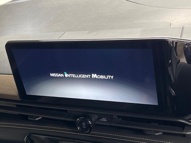 �y�����i�r�z�l�C�̏����i�r�𑕔����Ă���܂��B�i�r�̎g���₷���͂������A�I�[�f�B�I�@�\���[��!�L�����v�◷�s�͂������A�ʋ΂┃�����ȂǕ��i�̃h���C�u���y�����Ȃ�͂���