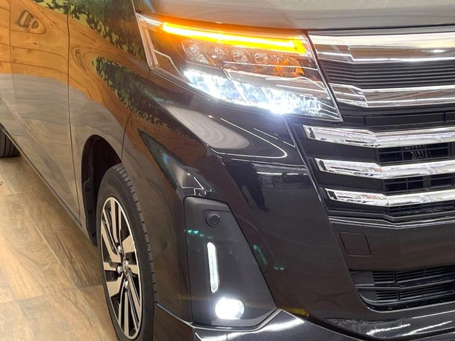 �yLED�w�b�h���C�g�z���V����ԑ��s�����ǍD�Ȏ��E���m�ۂ����S���ĉ^�]�ł��鍂�P�xLED�w�b�h���C�g�𑕔�!�_�����x�������A����d�͂��}�����Ă��܂��B