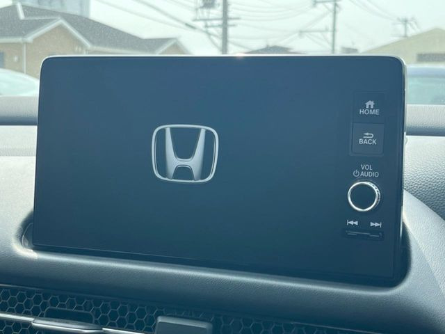 �y9�C���` �z���_�R�l�N�g�f�B�X�v���C�z���F���̍������ʃf�B�X�v���C�Ńi�r�̎g�p��A�������̃X�}�[�g�t�H���ƘA�g����bluetooth�ł̉��y�Đ����\�ł���