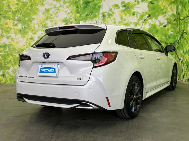 カローラツーリング1.8 ハイブリッド W×B