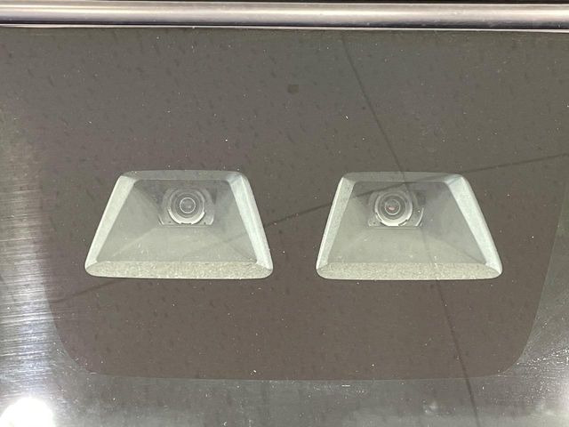 �y�g���^�Z�[�t�e�B�Z���X�z���s���ɑO���̎ԗ�����F�����A�Փ˂������Ȏ��͌x��ƃu���[�L�ŏՓˉ���Ɣ�Q�y�����A�V�X�g�B�����S�Ƀh���C�u�����y���݂��������܂��B